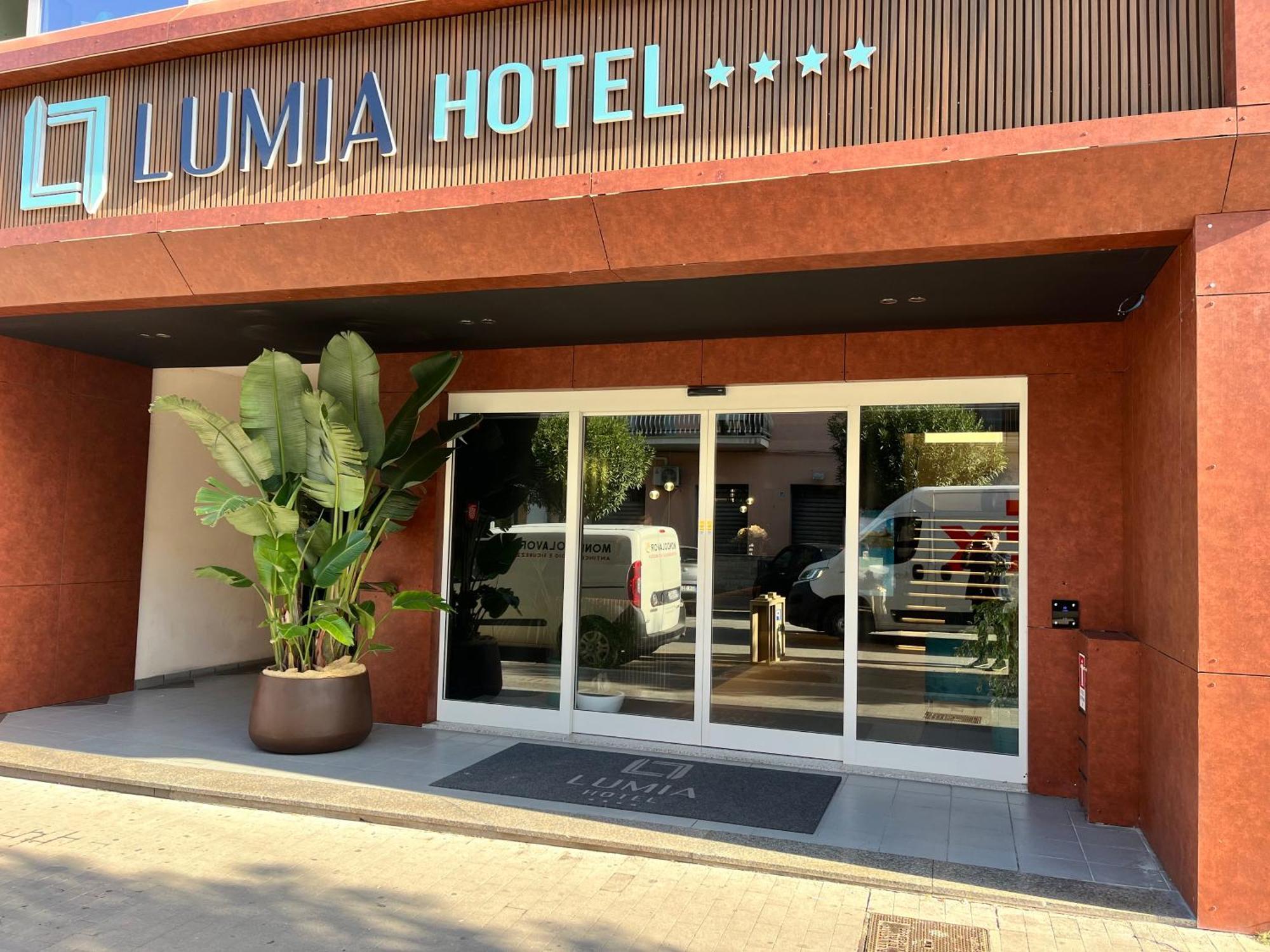 Lumia Hotel แตร์โมลิ ภายนอก รูปภาพ